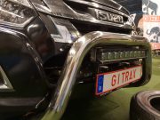 Dima4x4 met Led light bar op Isuzu 4x4