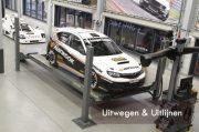 werkplaats van The Autosport Company werkplaats brug