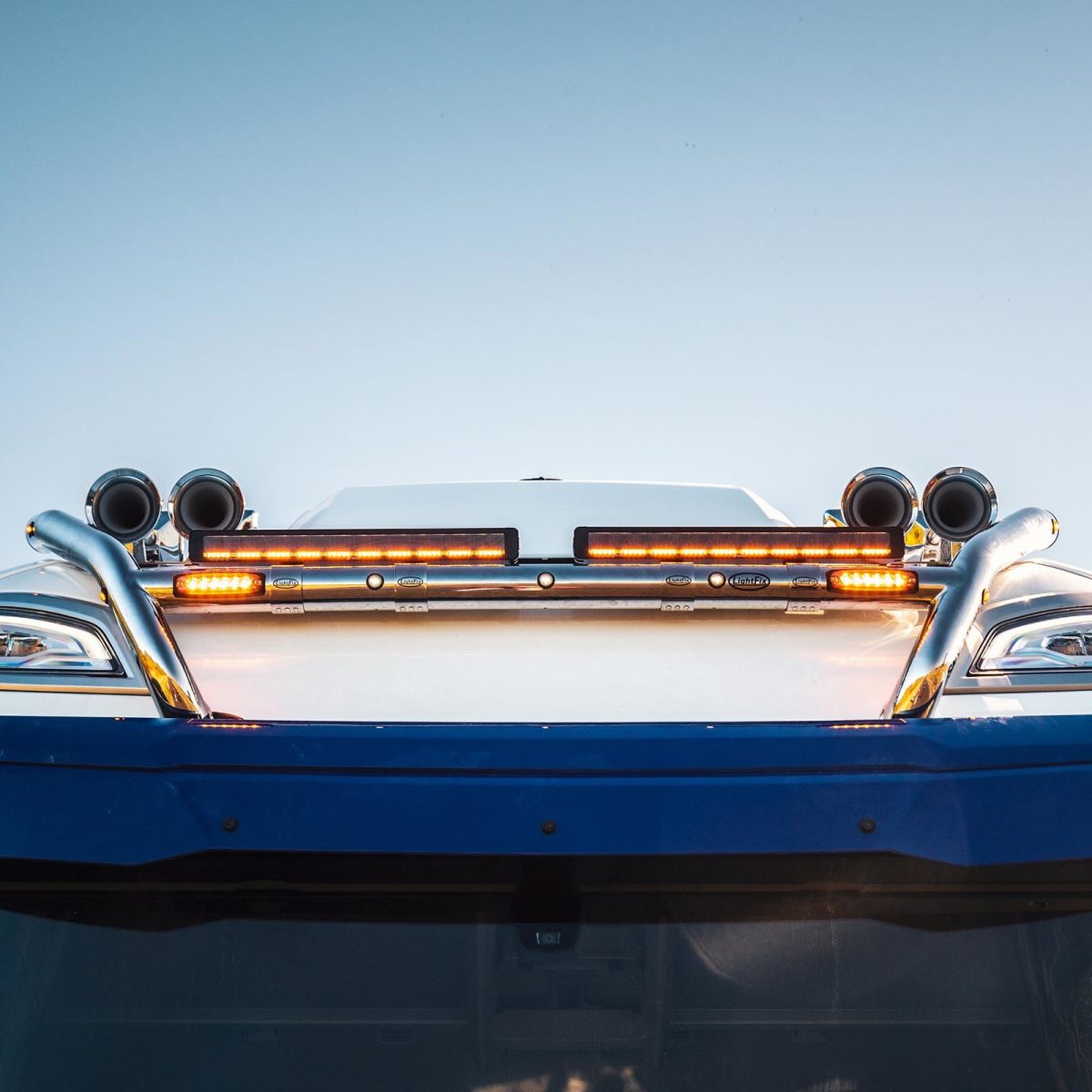 Skybar 510 Lightbar met Flitser en Dual light amber/wit