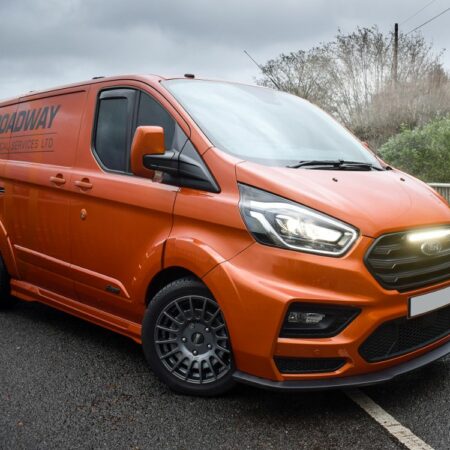 TMS-RT Ford Transit Custom - Linear-18 Grille kit