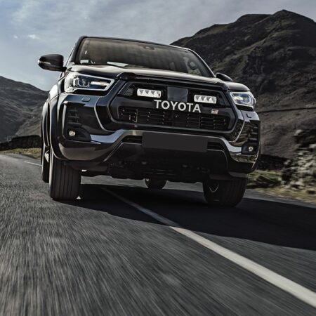 TOYOTA HILUX GR SPORT 2023+ GRILLE KIT - Lazer LED Triple-R 750