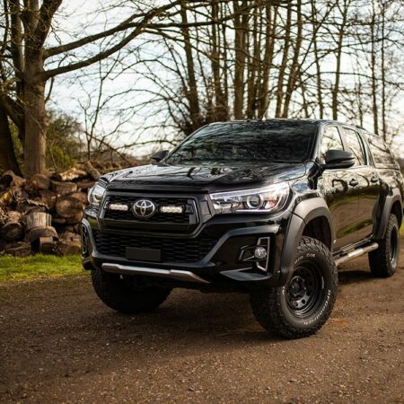 TOYOTA HILUX INVINCIBLE-X 2017+ LAZER GRILLE KITT