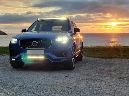 VOLVO XC90 ROOF MOUNTING KIT Linear-42 led Lightbar