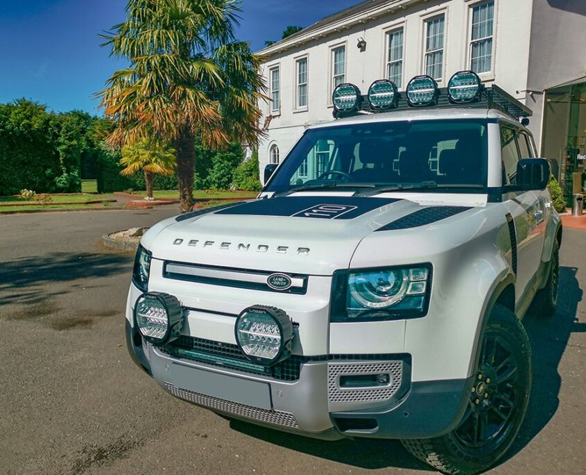 LAND ROVER DEFENDER MOUNTING KIT 2020+ Lazer Sentinel led verstralers (3)