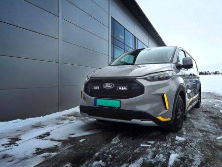 FORD TRANSIT CUSTOM TRAIL (2024+) GRILLE KIT