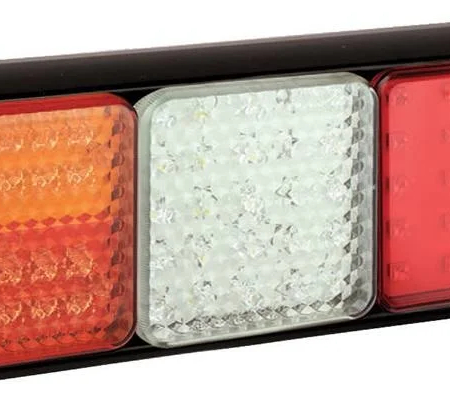 LED achterlicht met zwarte rand | 12-24v | 40cm. kabel | 100BSTIWFMLE-100BSTIWFMLE